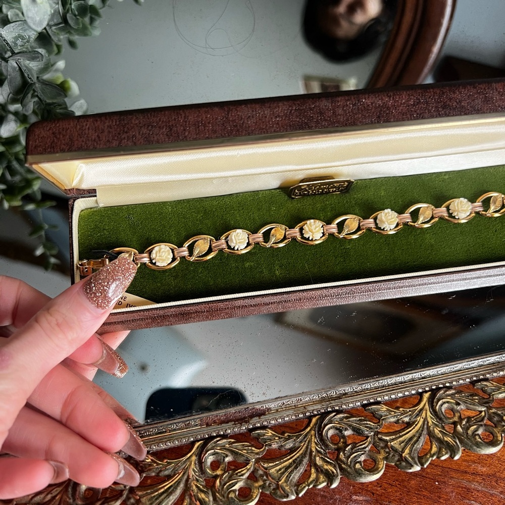 Vintage Bracelet, White Roses 14kt Gold Overlay